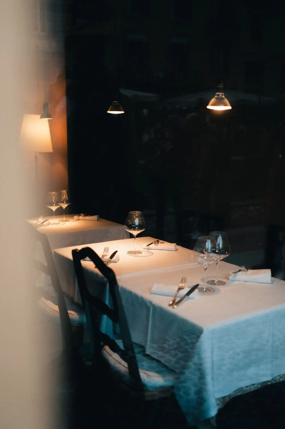 Elegant borddekking hos Marovella