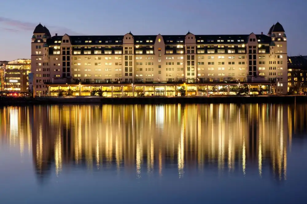 Oslo arkitektur ved kveldstid